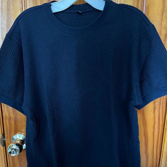 Uniqlo Tops - UNIQLO Navy Short-Sleeve Shirt